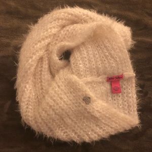White Betsey Johnson Infinity Scarf